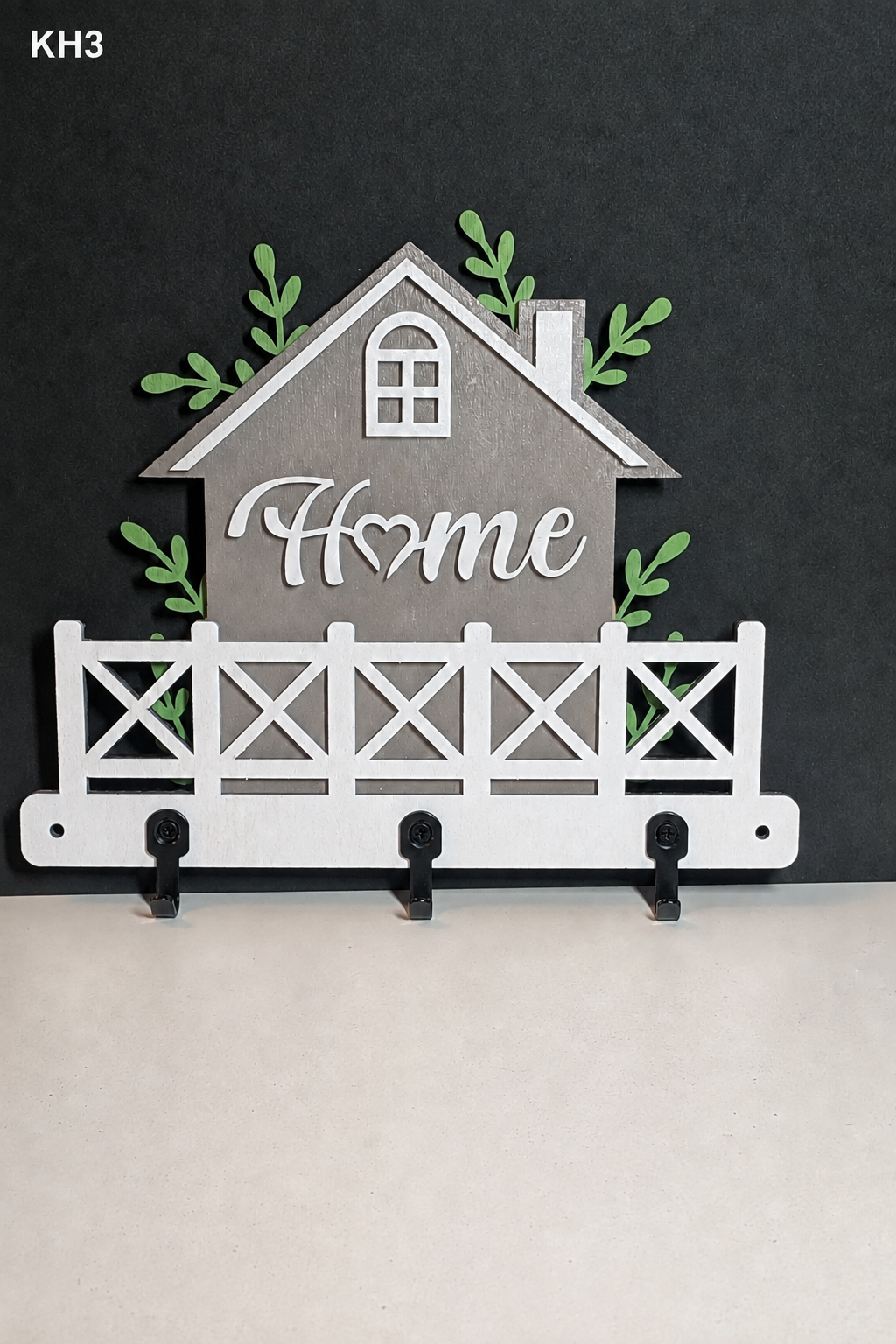 KH3 Home keyholder mock-up with three hooks